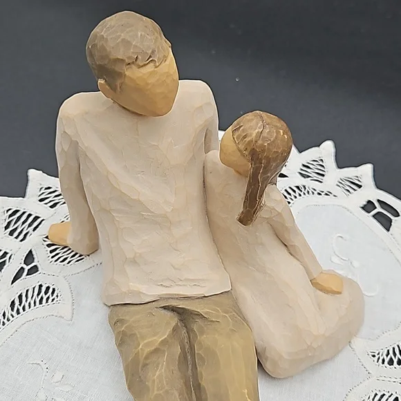 "Father and Daughter" Willow Tree Collection. - Picture 2 of 4